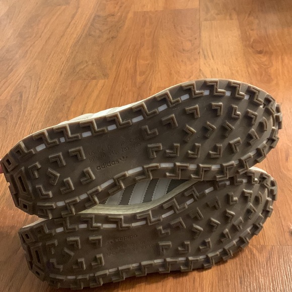 Mens Size 10.5 Grey Adidas Retropy - Picture 6 of 6